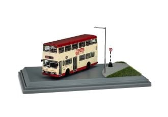 1:120 MODEL - MCW METROBUS 9.7M (RT.104)