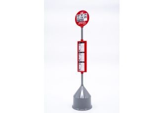 1:10 bus stop pole (Chung On Street)
